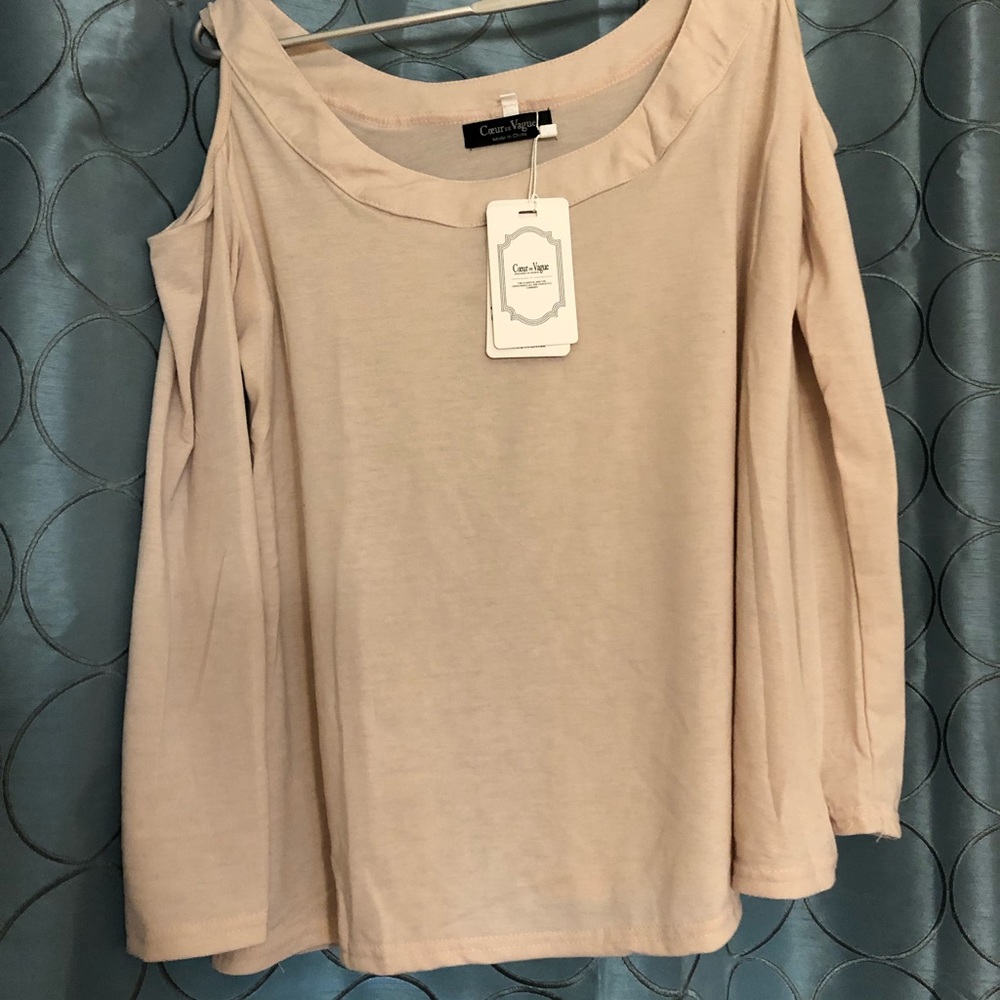 Couer De Vague, beige cut out shoulder top